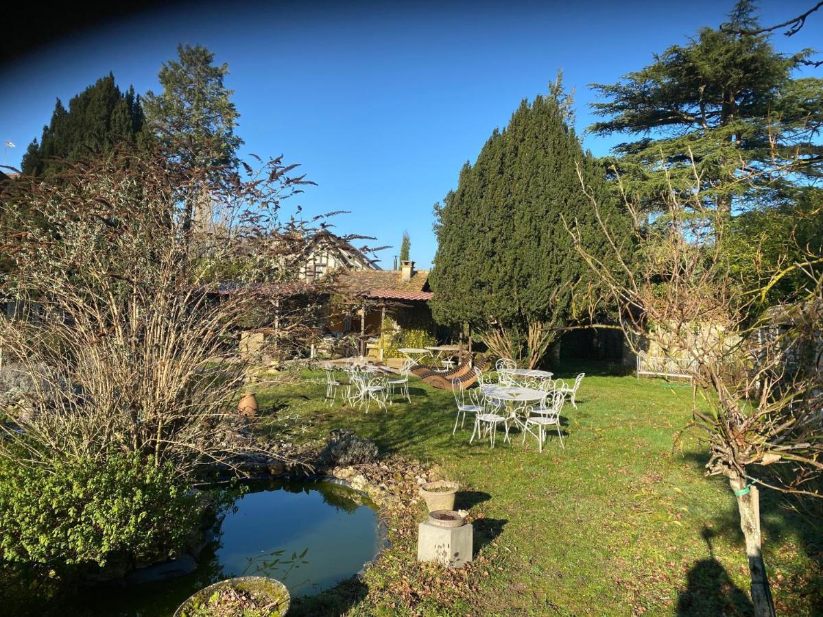 Une Vie En Rose Pressagny-lʼOrgeuilleux Kültér fotó