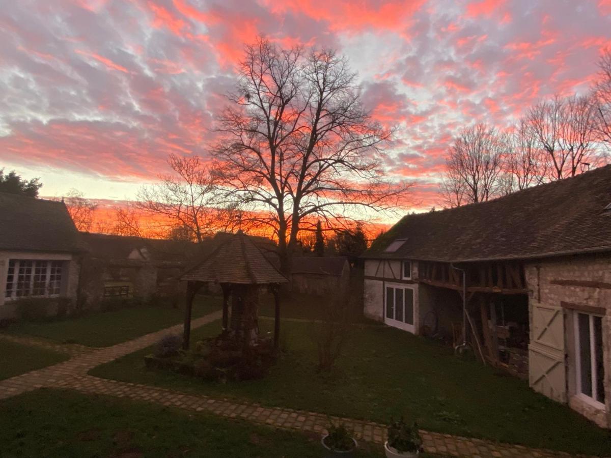 Une Vie En Rose Pressagny-lʼOrgeuilleux Kültér fotó