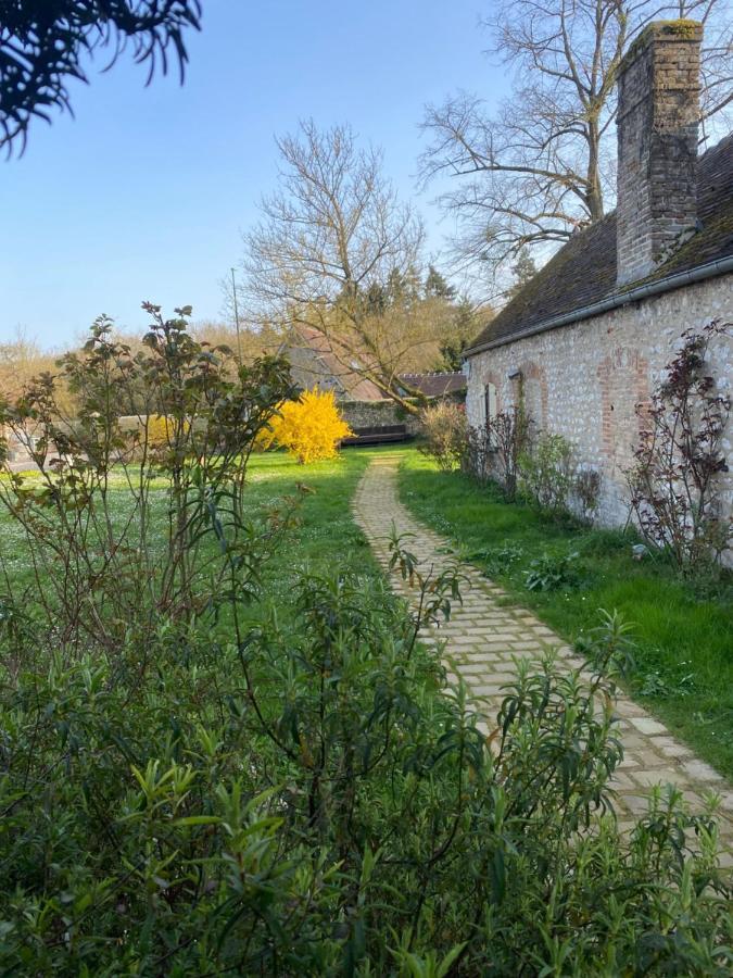 Une Vie En Rose Pressagny-lʼOrgeuilleux Kültér fotó