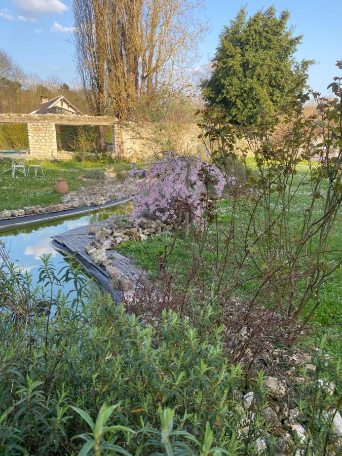 Une Vie En Rose Pressagny-lʼOrgeuilleux Kültér fotó
