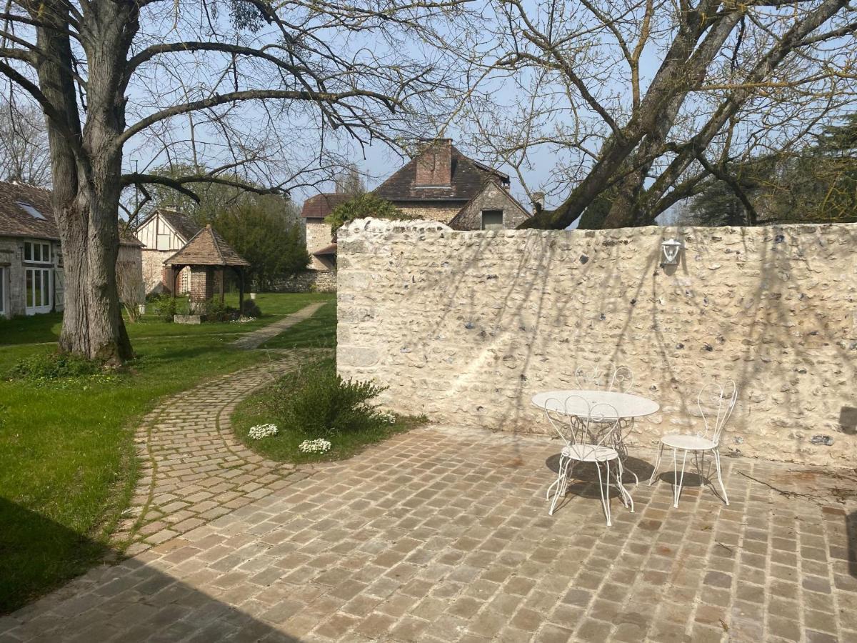Une Vie En Rose Pressagny-lʼOrgeuilleux Kültér fotó